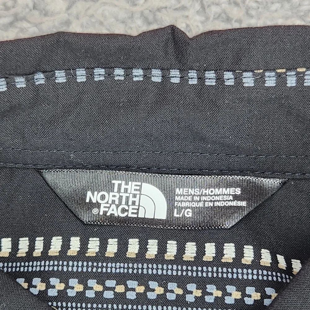 The North Face Slate Woven Long Sleeve Button Up Shirt Mens L Black Aztec Stripe